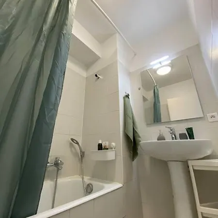Appartement Vaste Et Lumineux T2 *